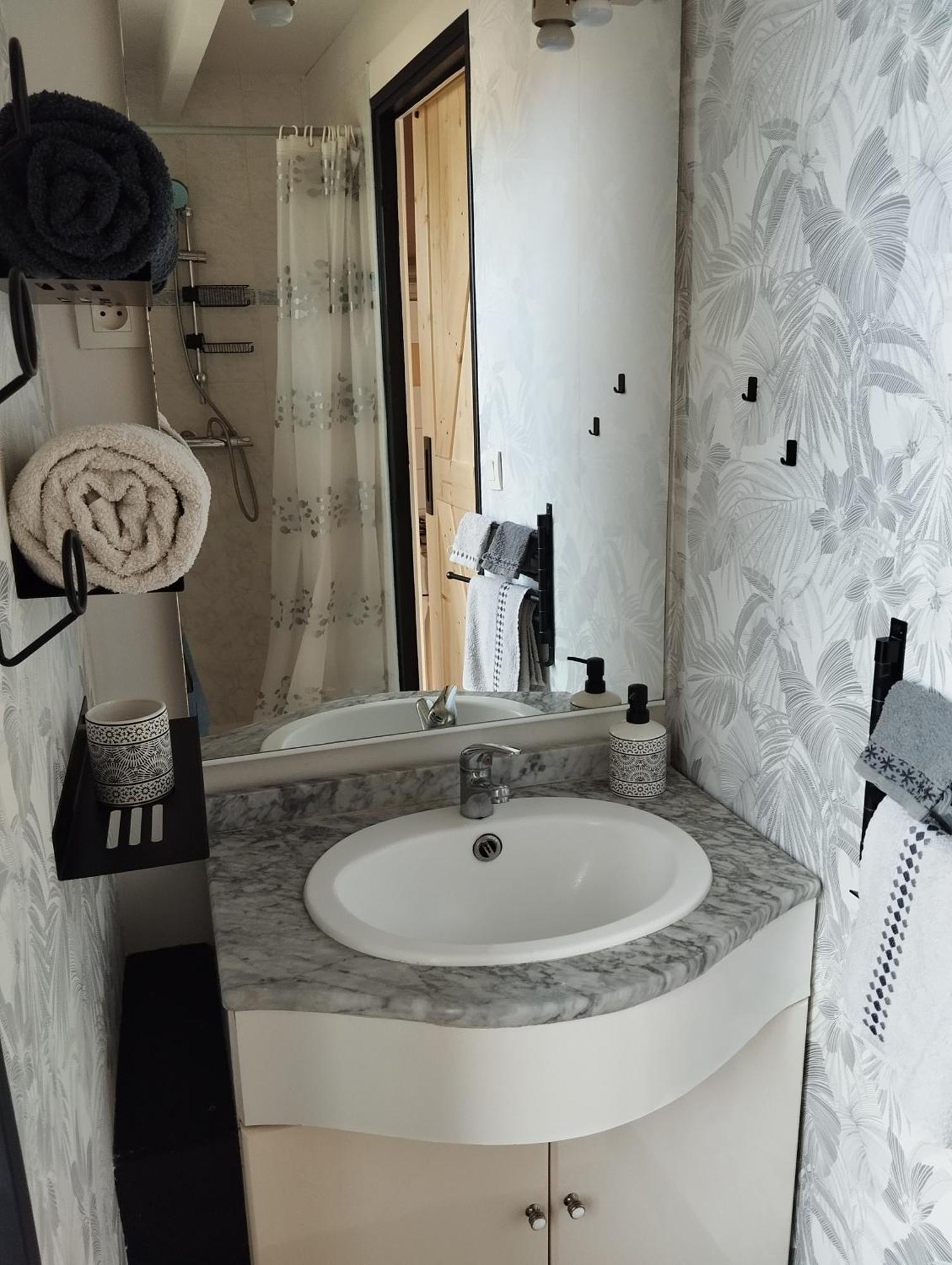 La Petite Maison Matha Екстериор снимка
